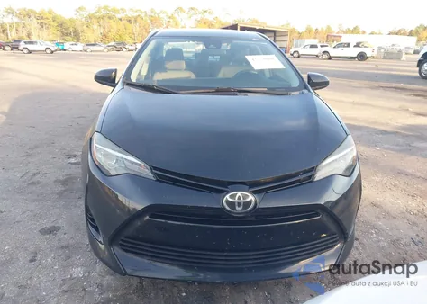 2018 Toyota Corolla Le z USA, uszkodzony, nr VIN 2T1BURHE8JC058446
